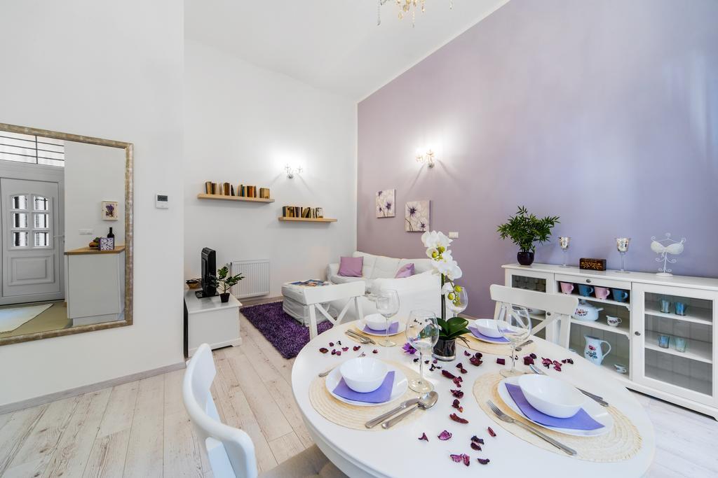Dominika Apartment Boedapest Buitenkant foto